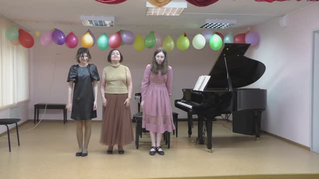 Отчётный концерт класса учащихся Мартынюк Л.Ю. 28.05.2024 г. Серпухов смотреть онлайн