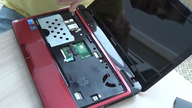 Разборка ноутбука Toshiba l635-10w смотреть онлайн