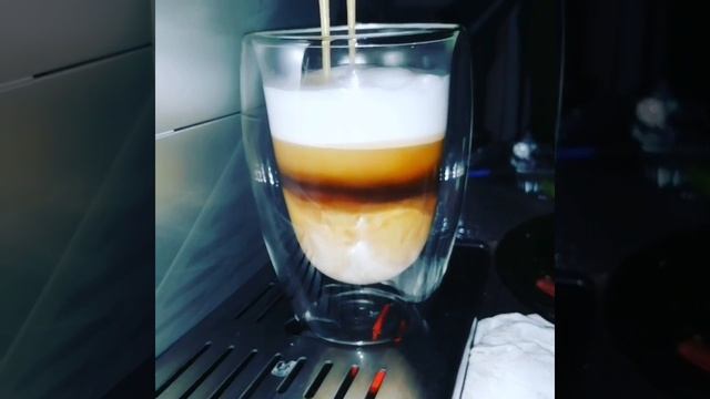 Delonghi AUTENTICA Кофе шикарный смотреть онлайн