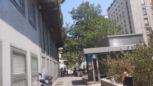 В центре Милана ищу место откуда начала канал, но сегодня, видно,не судьба