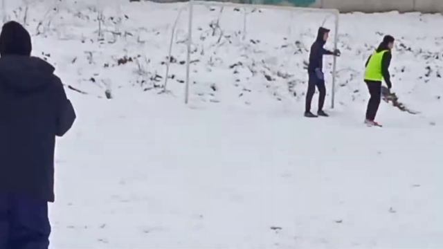 трус не играет в хоккей (и в футбол тоже) смотреть онлайн