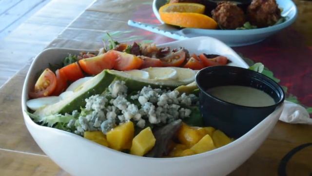 Put in Bay Foodie Trail ı The keys смотреть онлайн