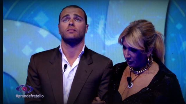 Grande Fratello Beatrice Luzzi insuperabile ma ecco come batterla nella finalissima смотреть онлайн