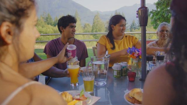 Meet Emilie - Red Seal Carpenter смотреть онлайн