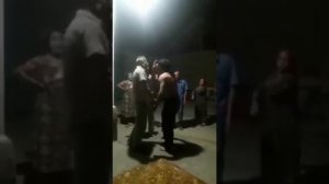 Шармандагии кели хона зино бо марди бегона ?