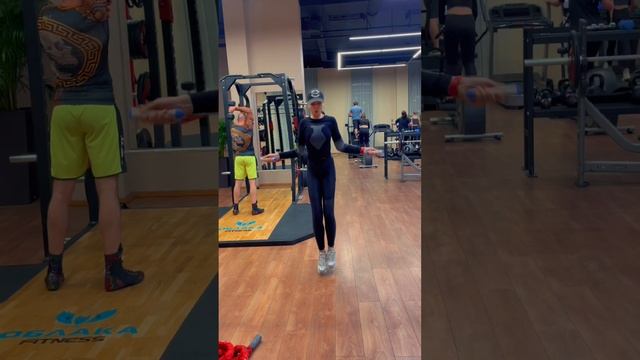 #skills #skipping #спорт #jumpingrope #скакалка #спортсила #gym #jumprope #gymlife #спортсменка смотреть онлайн