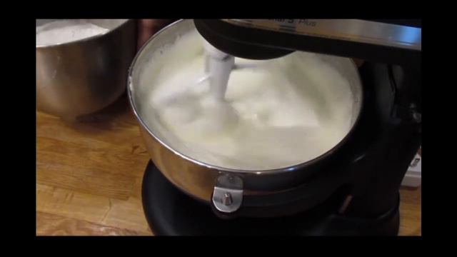 Best Koulourakia - Greek vanilla swirl cookies aka Easter Cookies смотреть онлайн