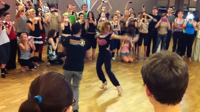 Luis Vasques & Melissa Fernandes, связка, сальса LA смотреть онлайн