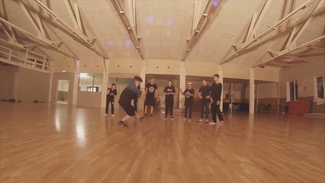 Брейк данс шоу на отчётном концерте | Летний танцевальный лагерь Good Foot 2016 смотреть онлайн