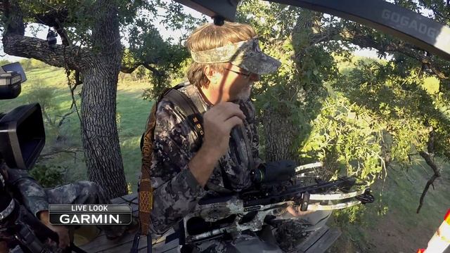 Wade Middleton Takes The Garmin Xero X1i Crossbow Scope Out For A Test Run смотреть онлайн