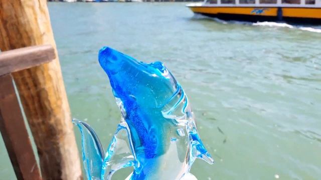 Shark sculpture - Original Murano Glass OMG смотреть онлайн