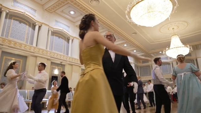 Бал Отцов и Дочерей смотреть онлайн