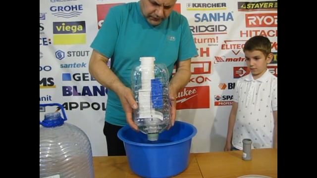 Инсталляция GROHE. Тест выпускного клапана в сборе. Installation GROHE. Exhaust valve assembly test смотреть онлайн