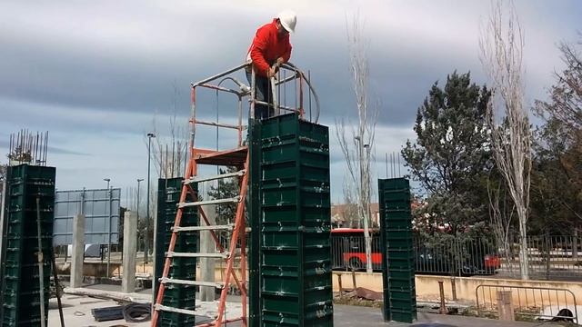 Encofrado de un pilar COFRESA en obra смотреть онлайн