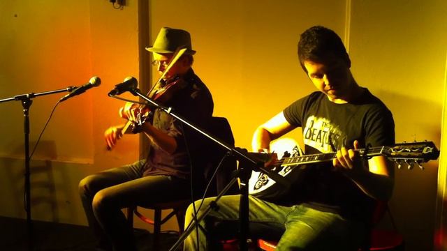 Ado Barker and Ruairí McGorman смотреть онлайн