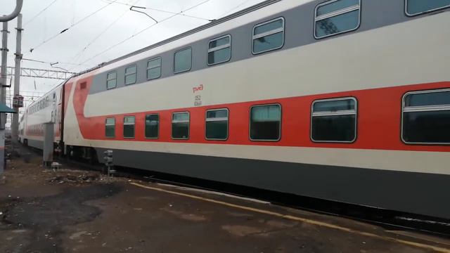 ЭП20-074 с двухэтажным поездом №4 Москва Кисловодск смотреть онлайн