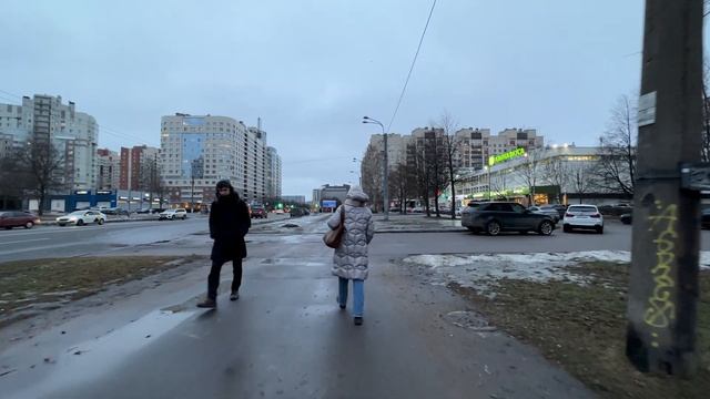 JANUARY 18, 2023. SAINT PETERSBURG, METRO PRIMORSKAYA. WALK TO THE PRIBALTIYSKAYA HOTEL (PARK INN) смотреть онлайн