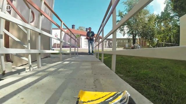 Прогулка по городу с радиоуправляемой машинкой багги 1/10 электро смотреть онлайн