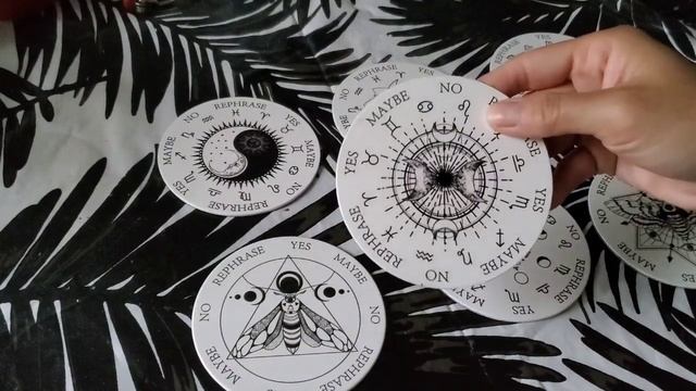 Witchy Weekend: Pendulum Boards for Divination смотреть онлайн