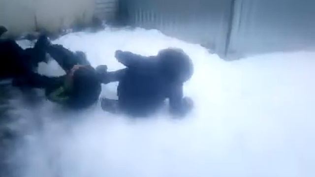 ВЛЕТЕЛ С ДВУХ НОГ смотреть онлайн