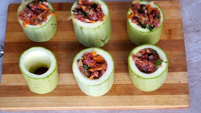 Кабачки с Фаршем в Духовке. Запечённые Кабачки Бочонки Фаршированные Мясом Классный Домашний Рецепт смотреть онлайн