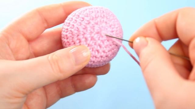 Как стянуть отверстие / Хитрости вязания игрушек крючком. Мастер-класс