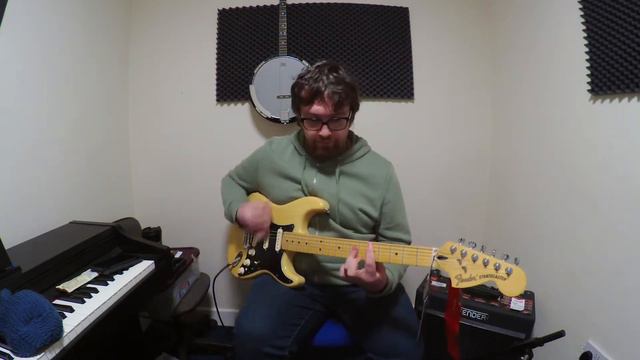 Fender Deluxe Stratocaster смотреть онлайн
