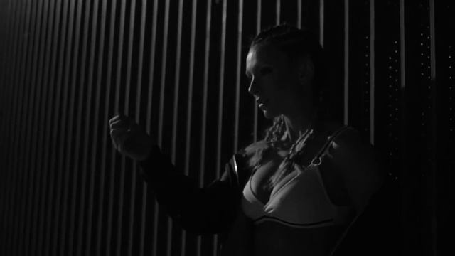 BLVCK COBRA - GET LOW смотреть онлайн