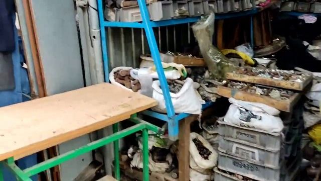 Рынок Янгиабад. Ташкент Узбекистан. смотреть онлайн