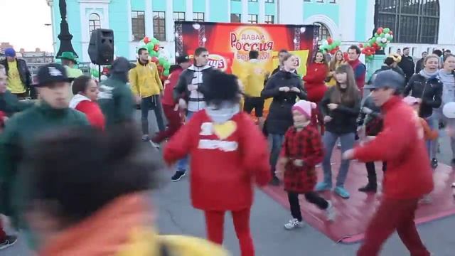 Фирменный танец компании Lays