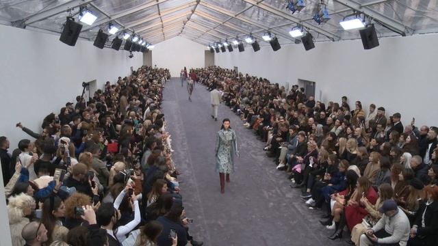 Roberto Cavalli Fall 2019 Women's and Men's collection - Backstage Video смотреть онлайн