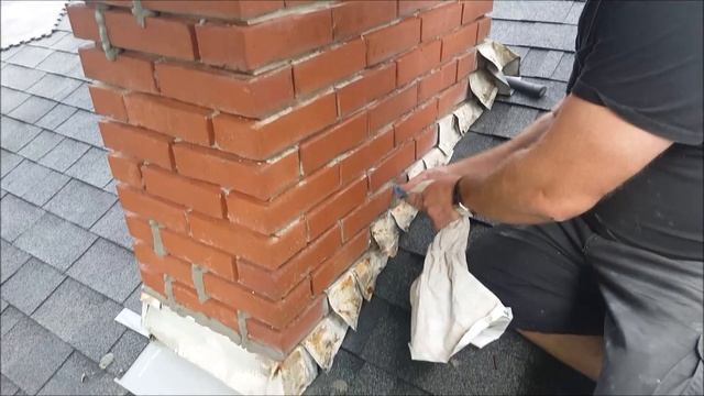 Tuckpointing a chimney смотреть онлайн