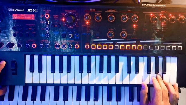 ROLAND JD XI synthesizer live performance смотреть онлайн