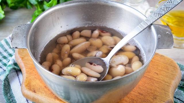 Салат с квашеной капустой и фасолью смотреть онлайн