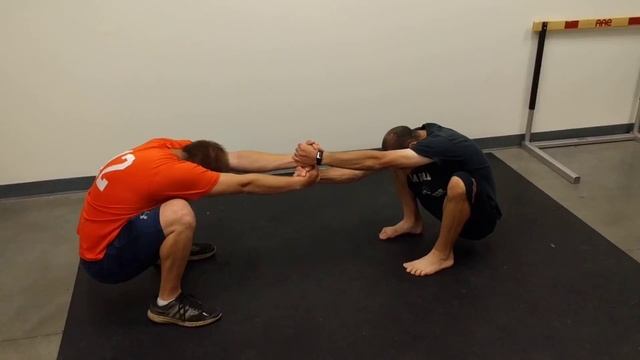 Partner Lat Stretch смотреть онлайн