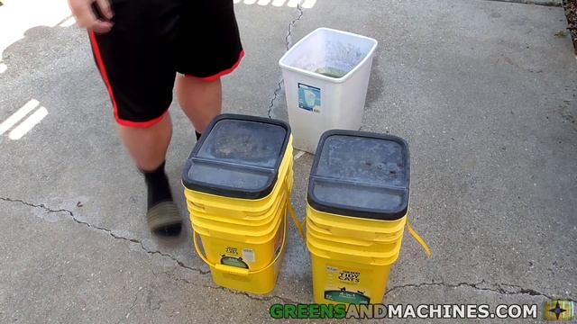 DIY 5 Gallon Bucket Composter for Easy Compost Tea смотреть онлайн