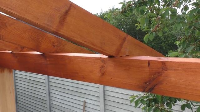 Деревянная беседка под мягкой кровлей / 2 часть смотреть онлайн