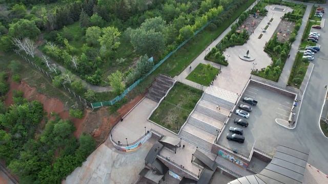 Первый полет над Красной Площадью г. Оренбург смотреть онлайн