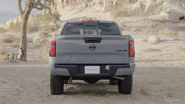 2022 Nissan Frontier | Exterior, Interior and Driving смотреть онлайн