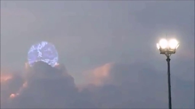 А, вдруг взорвётся смотреть онлайн