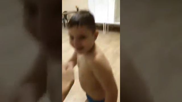 ДРУГ СНЯЛ НОВЫЙ ФИЛЬМ смотреть онлайн