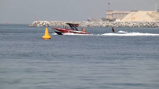 SkyDive Dubai. Пляж Dubai JBR Beach. UAE смотреть онлайн