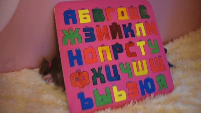 Виктория учит алфавит, буквы русского алфавита. Азбука для детей. Цифры для детей от 1 до 10. смотреть онлайн