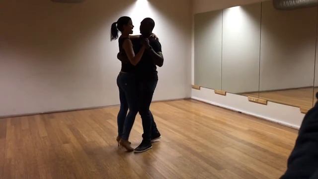 Kizomba Beginners_David & Aurélie_Latin Dance House_08Sep16 смотреть онлайн