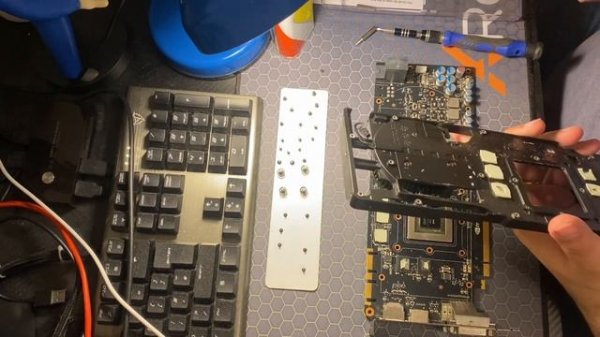 NVIDIA GeForce GTX680 Teardown and Clean