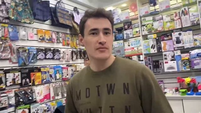 Жива ли офлайн товарка?? Лишили парня товарной девственности! Готовимся к KazanExpress и Wildberrie