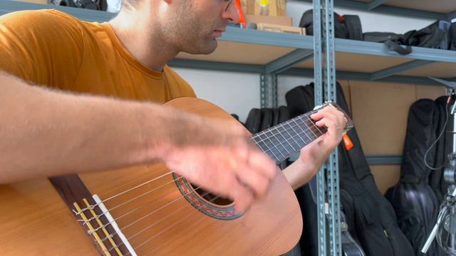 Demo - Violão Yamaha Nylon C40M смотреть онлайн