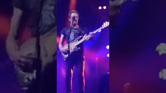 Sting - "Walking on the Moon", "So Lonely" and "Desert Rose" - Aragon Ballroom, Chicago - 03/03/17 смотреть онлайн