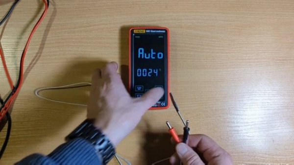 ANENG 683. Мультиметр для новичков. Отличное качество, Li-pol батарея и сенсорный экран.
