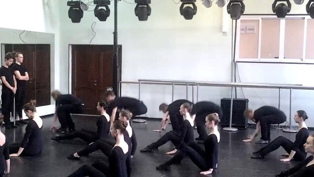 Джаз- танец отделение "Современный танец" МОКИ, педагог Лутошкина С.А смотреть онлайн